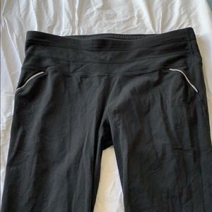 Athleta crop jog pants